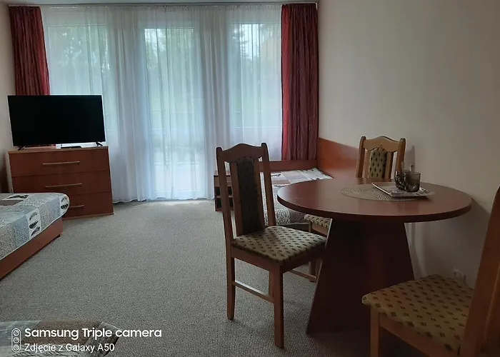 Dom Wczasowy Brido Hotel *